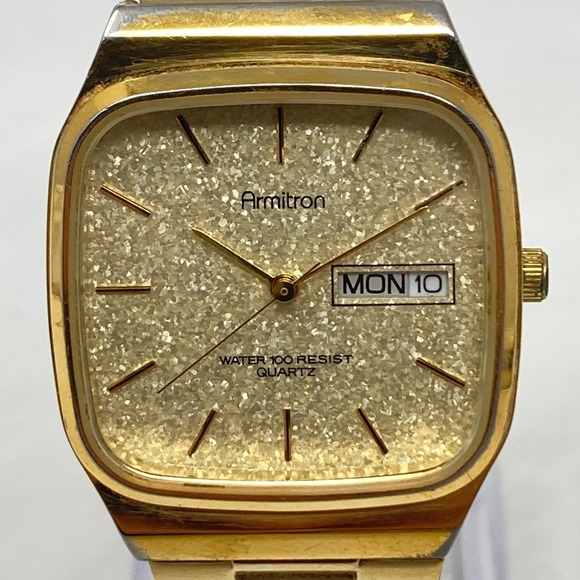 Vtg Armitron Watch Men 30mm Gold Tone Day Date Glitter Stretch Band New Battery - Picture 2 of 15
